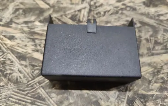 Jaguar XK8 - XKR Relay mounting block LJA6735AB