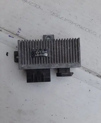 Renault Laguna II Glow plug pre-heat relay 7700111525