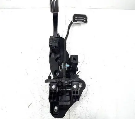 Ford Fusion II Pedal assembly DG9C9F836CD