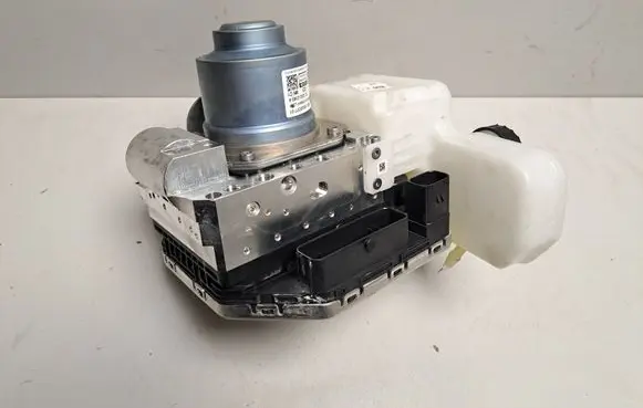 BMW i4 ABS Pump 5B3ED77 5B3ED79