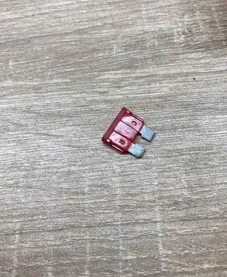 Volkswagen PASSAT B5 Other relay 10AFUSE