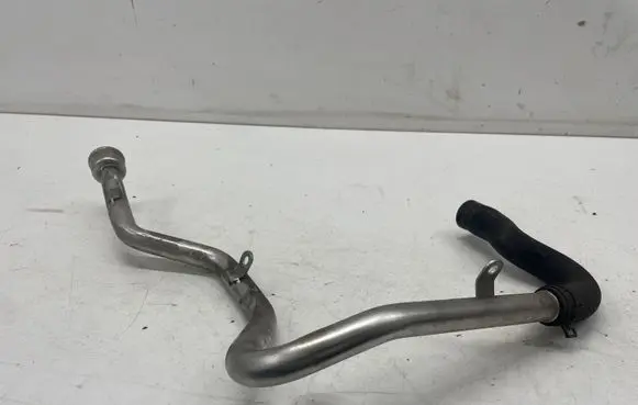 Mercedes-Benz CLA C117 X117 W117 Engine coolant pipe/hose A2702030682