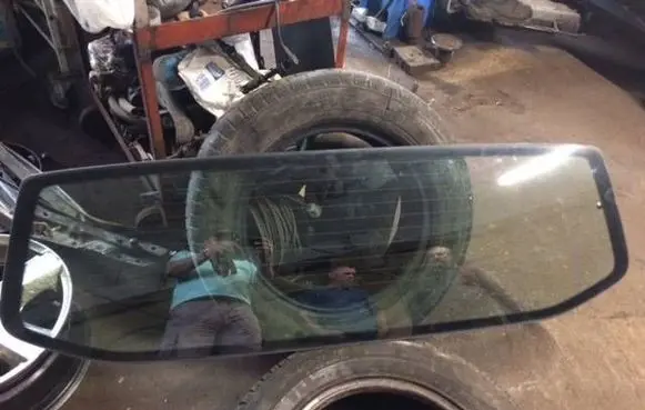 Volkswagen Transporter - Caravelle T5 Rear windscreen/windshield window 