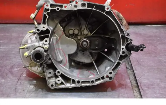 Citroen C4 II Manual 6 speed gearbox 20DP72