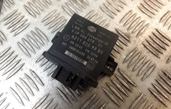 Mercedes-Benz E W211 Light module LCM 2118209985 A2118209985