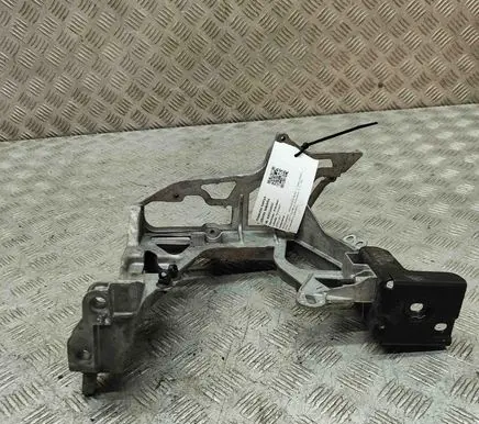 Mercedes-Benz C W205 Top upper radiator support slam panel A2056221600