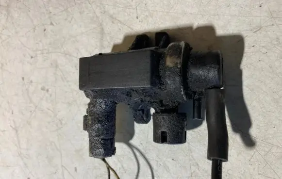 Peugeot 307 Turbo solenoid valve 72832800