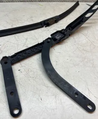 BMW 5 E60 E61 Front wiper blade arm 179903 61617035103 7035103