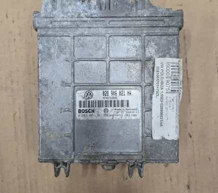 Volkswagen Polo III 6N 6N2 6NF Engine control unit/module 028906021HA 28SA3313 0281001701