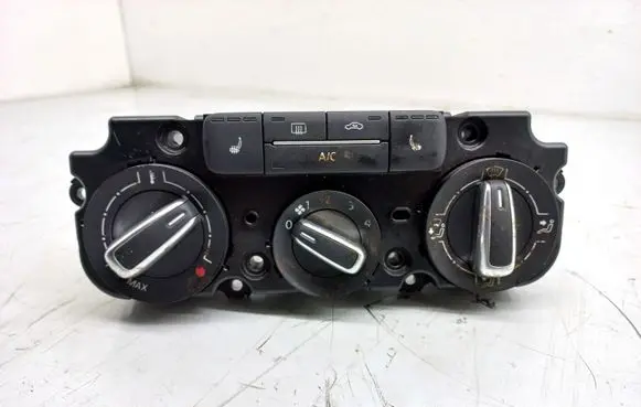 Volkswagen Jetta VI Climate control unit 5C0820047DA 5C0820047