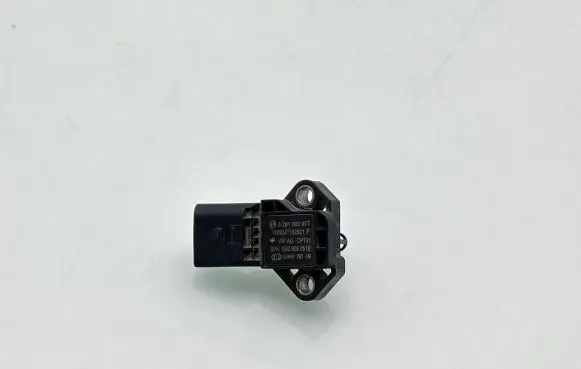 Volkswagen PASSAT B8 Air pressure sensor 03G906051E