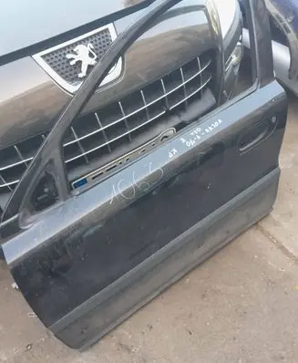 Volvo V70 Front door