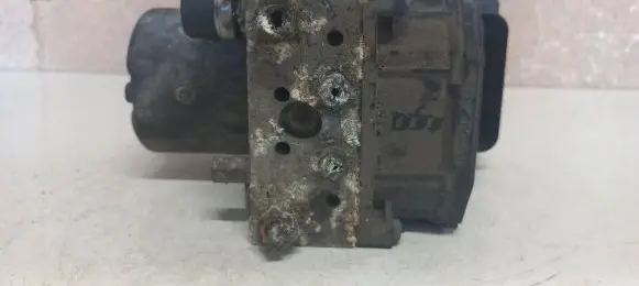 Toyota Avensis T250 ABS Pump 265950149