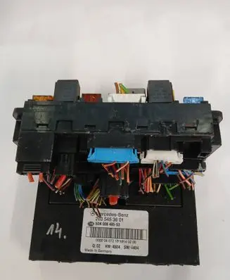Mercedes-Benz C W203 Fuse module 2035453601 5DK00848553