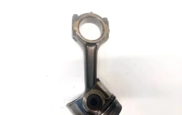 Renault Scenic I Piston with connecting rod