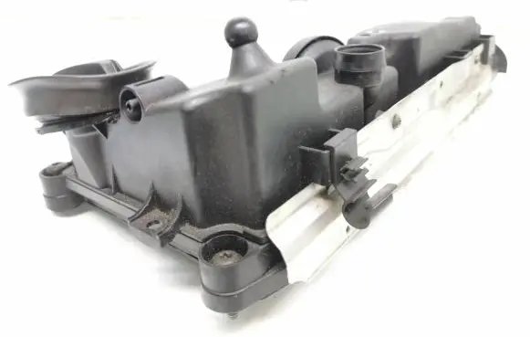 Volkswagen Golf VII Rocker cam cover 03L103469