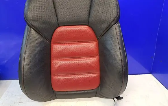 Porsche Cayenne (92A) Front driver seat 7P59639557 7P5963557T