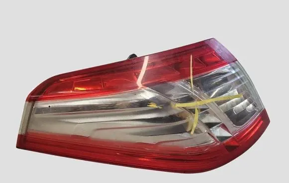 Peugeot 508 Rear/tail lights 9686779580