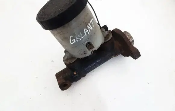 Mitsubishi Galant Master brake cylinder