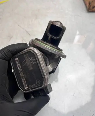 Mercedes-Benz A W169 EGR valve 109315 00005320C5 AC5142100055