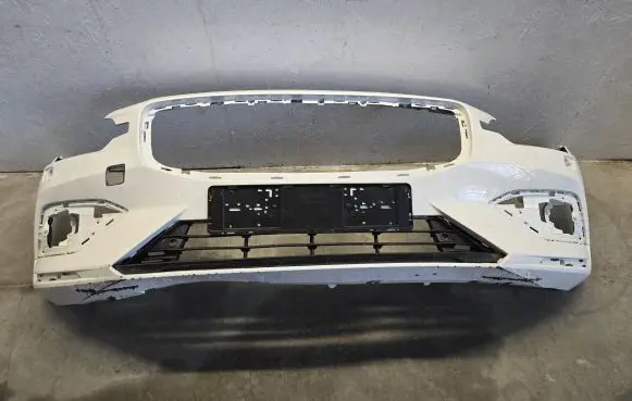 Volvo V60 Front bumper 31690589