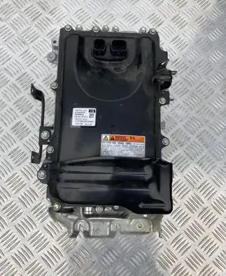 Toyota Yaris XP210 Voltage converter inverter G9200-K0010