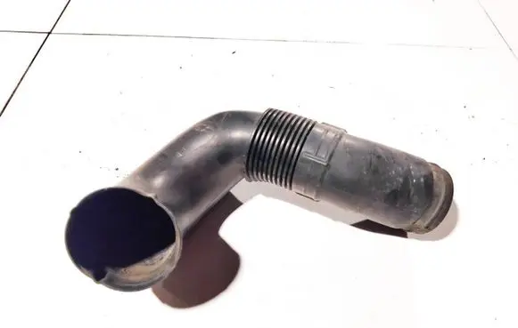 Audi A2 Air intake hose/pipe 8z0129617c 4411725149
