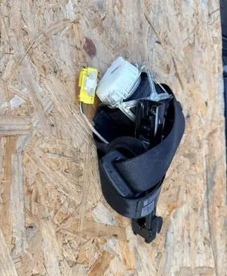 Volkswagen PASSAT B6 Front seatbelt 3C1857705F