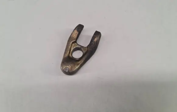 Volvo S40, V40 Fuel Injector clamp holder