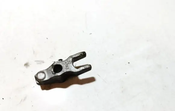 Opel Zafira B Fuel Injector clamp holder