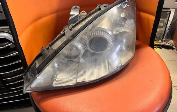 Ford Focus Headlight/headlamp 1EL24604501 2M5113W030DF