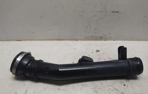Peugeot 2008 II Intercooler hose/pipe 9831710780