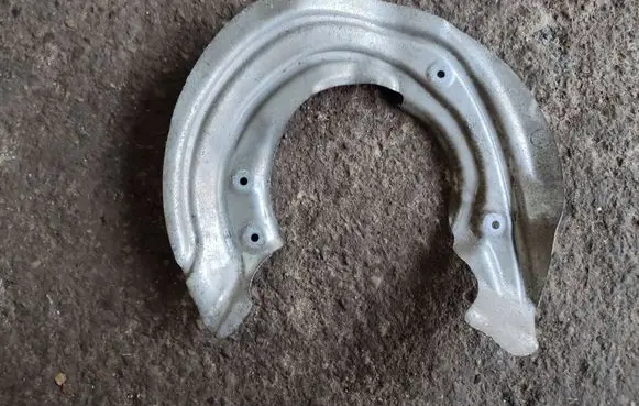 BMW 3 GT F34 Front brake disc dust cover plate 