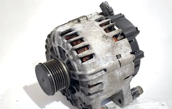 Citroen C4 II Generator/alternator 9678048880