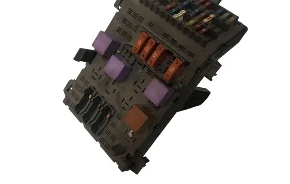 Renault Laguna I Fuse module 7703197962R