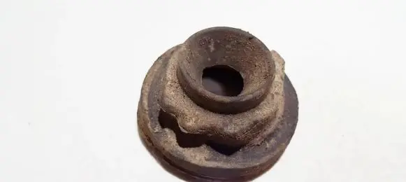 Volkswagen Golf IV Front coil spring rubber mount 1j0512149b