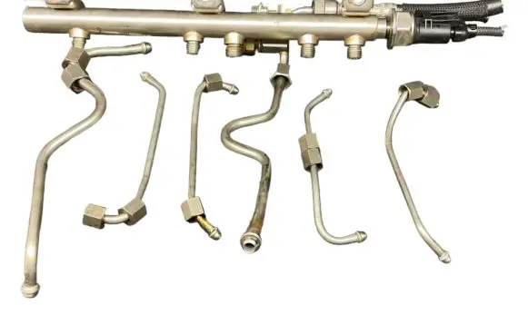 BMW 1 E81 E87 Fuel main line pipe 7562474 1353756247403