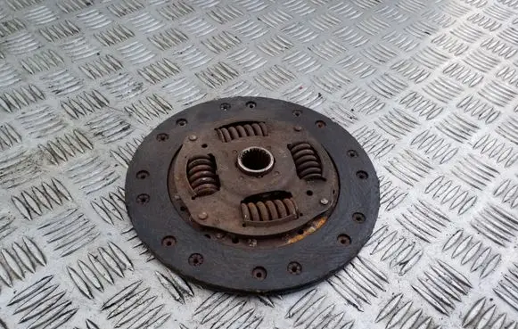 Audi 80 90 S2 B4 Clutch pressure plate 048141031