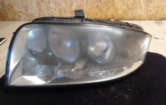 Audi A2 Headlight/headlamp 8Z0941003 89303091