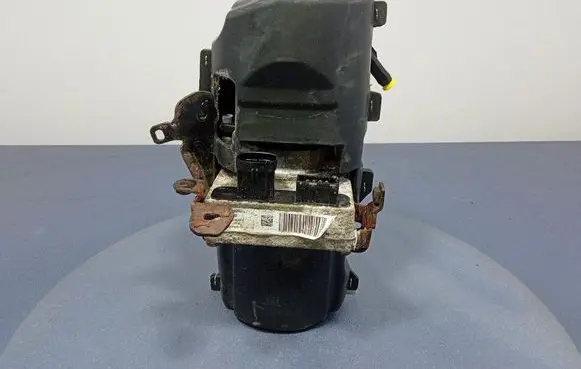 Peugeot 807 Power steering pump 1401441180