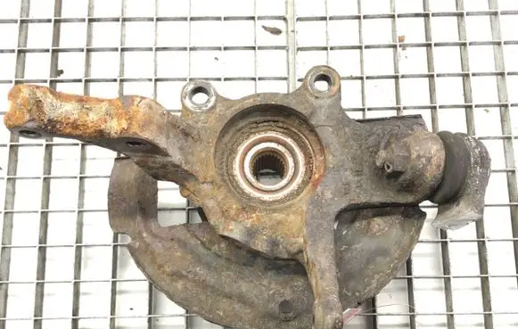Front wheel hub spindle knuckle