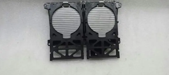 Cup holder front