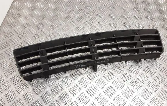 Audi A6 S6 C5 4B Front bumper lower grill 4B0807683F