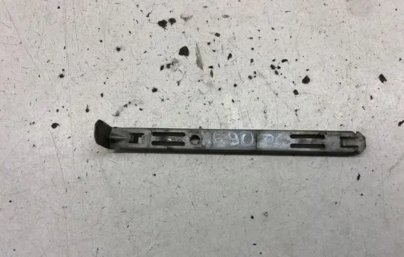 Volvo XC90 Headlight/headlamp mounting bracket 8637182 89028052