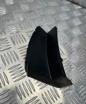 KIA Sportage Rear/tail light trim molding 92402D9 22281 22280BUL