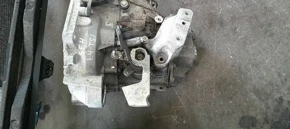 Volkswagen Golf Sportsvan Manual 6 speed gearbox SEH