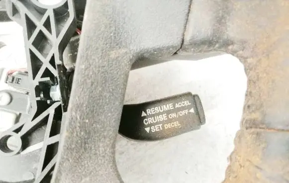 Jeep Patriot Cruise control switch 