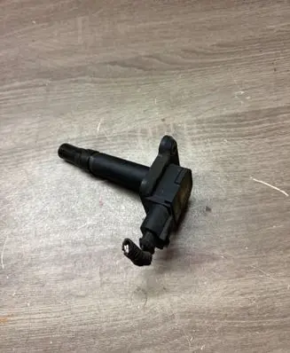 Volkswagen Sharan High voltage ignition coil 06B905115E