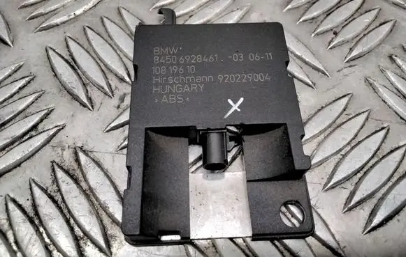 BMW 3 E90 E91 Bluetooth antenna 84506928461 6928461