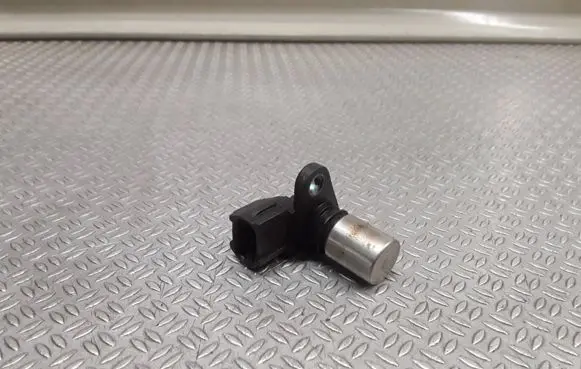 Volvo V70 Crankshaft position sensor 30713485